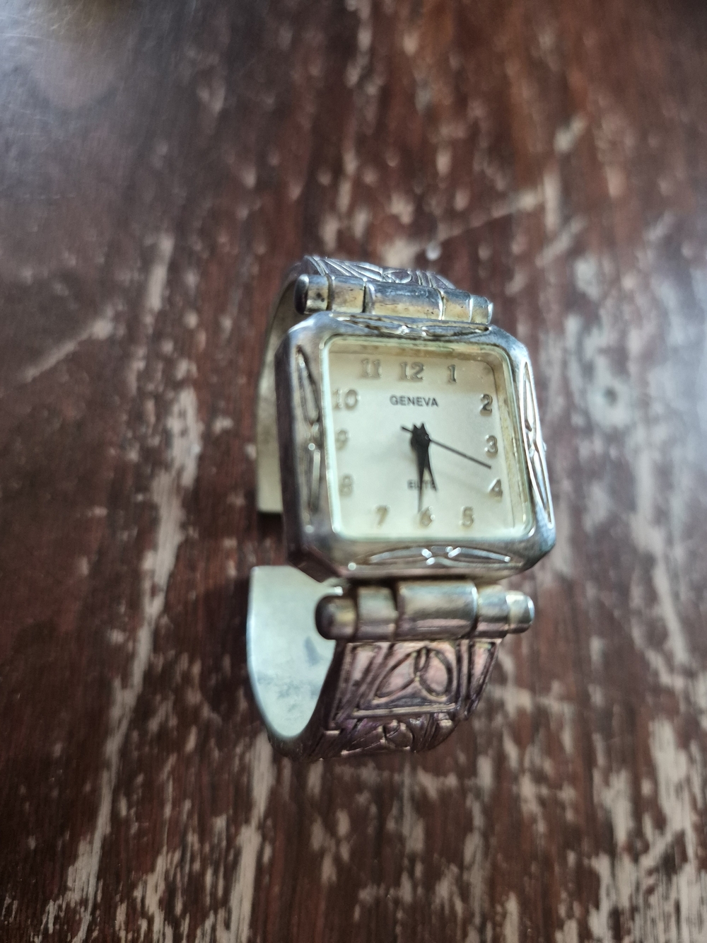 YGeneva Silver-Tone Women's Decorative Bracelet Watch Geneva Brand